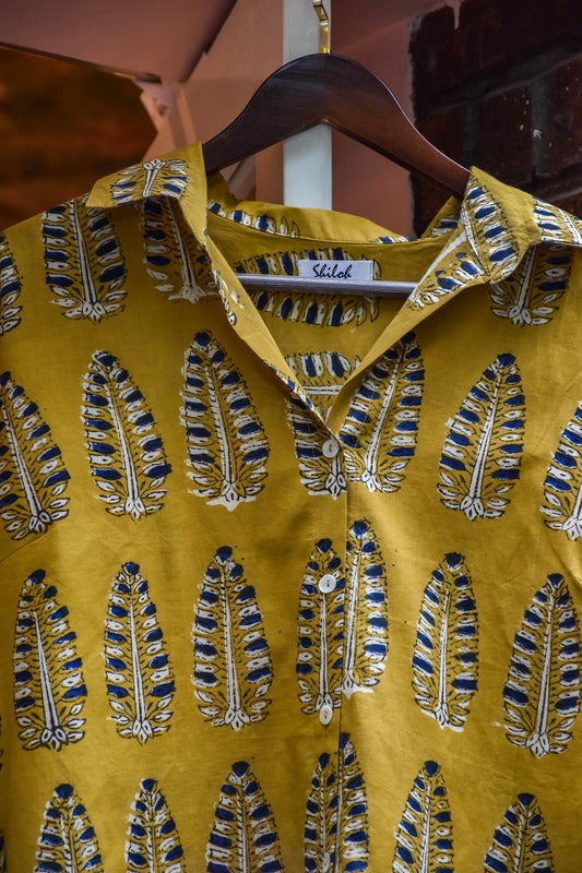 Mustard free size shirt